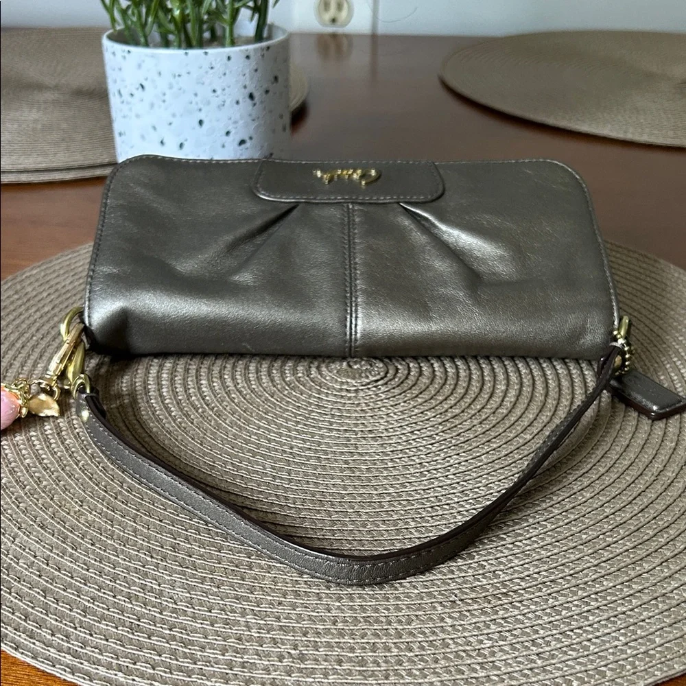 Coach Vintage Metallic Taupe Shoulder Bag - Picture 7 of 9